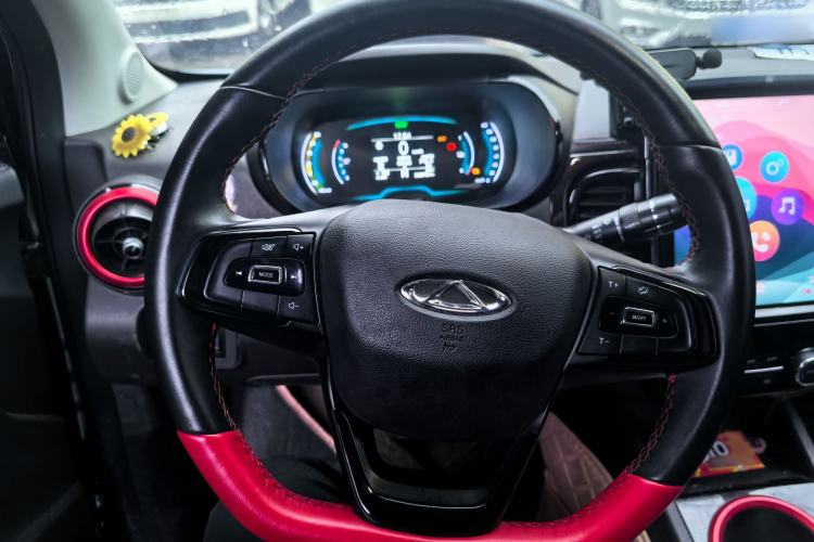 Used Chery New Energy Little Ant 2022 Revised Version Sweet Pink Edition Half-Sugar Version Lithium Iron Phosphate 30.7 kWh 30 kW 301 km