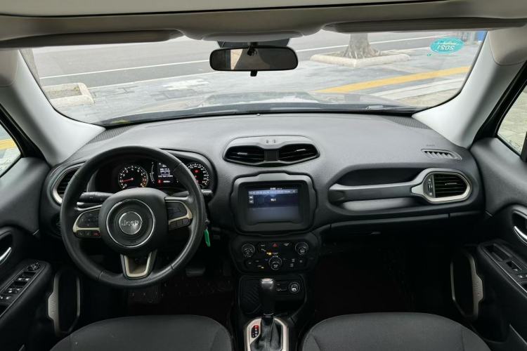 Used Jeep Renegade 2018 Connected Large Screen Version 180T Automatic High-Energy Edition