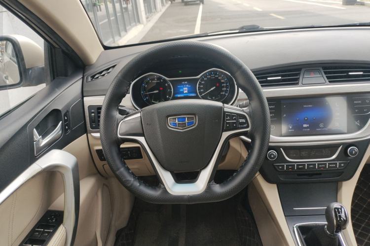 Used Geely Auto Emgrand 2017 Sedan Million Edition 1.5L Manual Luxury Model Steering Wheel