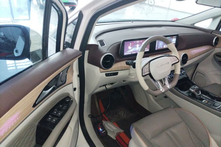 Used FORTHING Yacht 2024 1.5T DCT Guanhai Edition