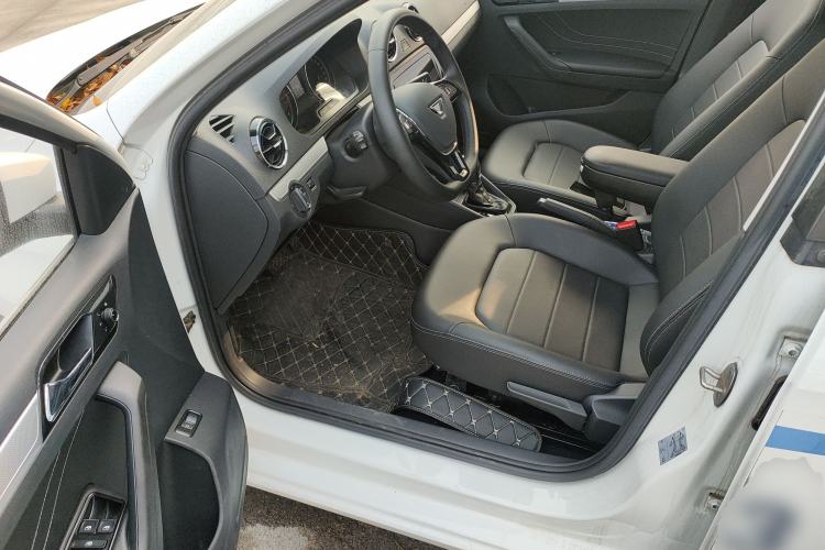 Used Jetta VA3 2021 1.5L Automatic Glory Edition
