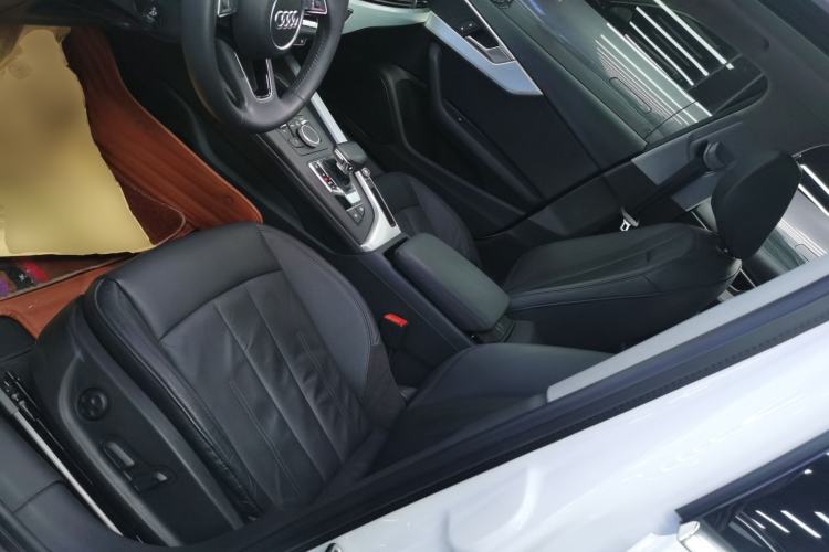 Used Audi A4L 2018 30th Anniversary Edition 40 TFSI Trendy Model
