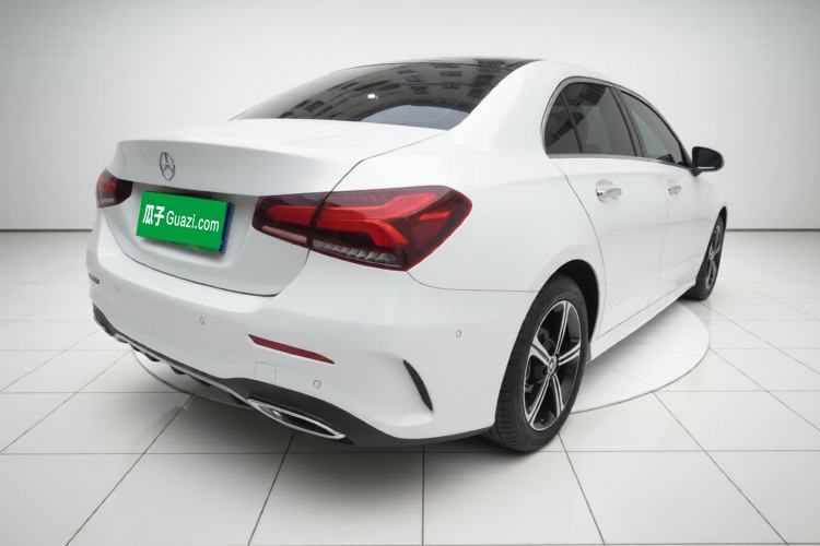 Used Mercedes-Benz A-Class 2022 Second Facelift A 200 L Sport Sedan Fashion Version