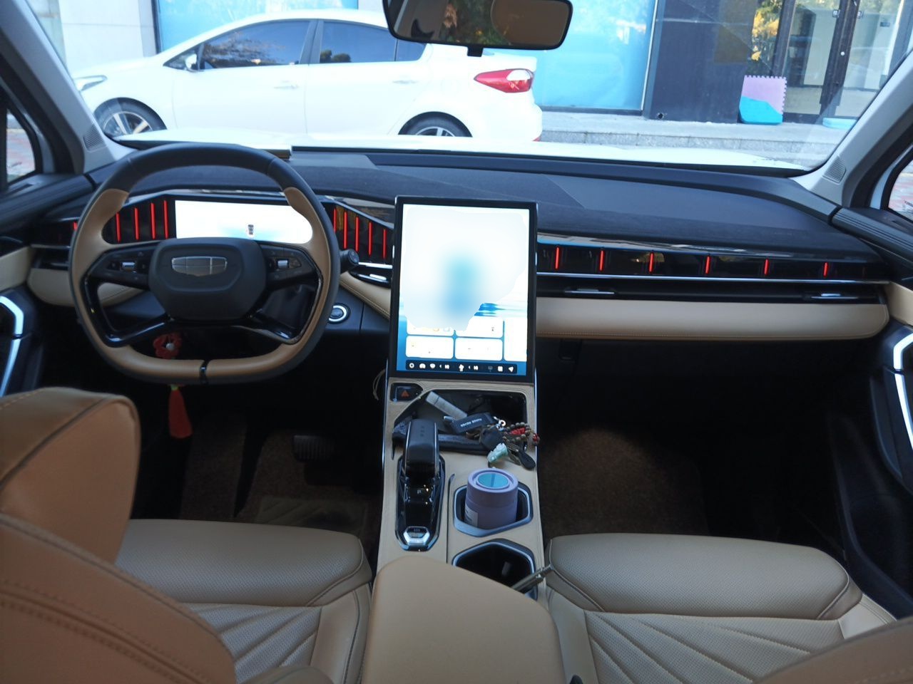 Geely Auto FX11 2023 1.5TD DCT Prestige Edition — снимка 9