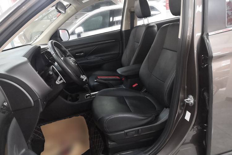 Used Mitsubishi Outlander 2016 2.4L 4x4 Elite Edition 5 Seats