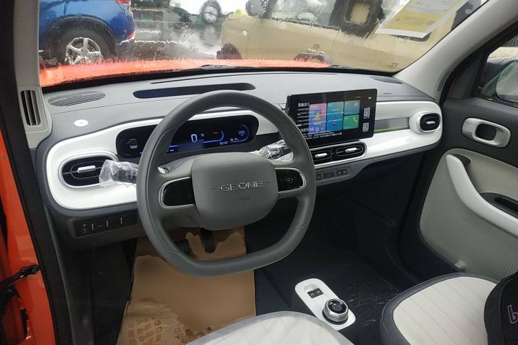 Used Geely Galaxy Panda 2025 210km Panda Rider Interior 2