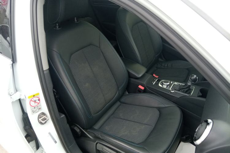 Used Audi A3 2020 Limousine 35 TFSI Fashion Edition China VI Emission Standard Right Front Seat