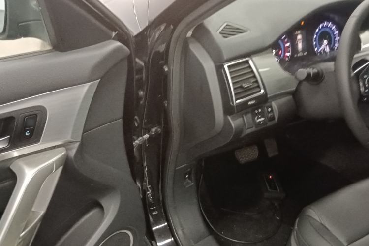 Used Haval H2 2017 Red-Label 1.5T Automatic Two-Wheel Drive Elite Model Driver Seat