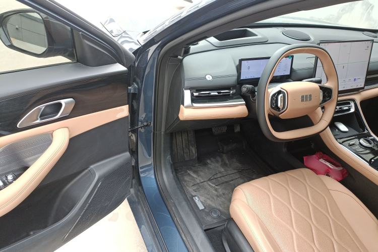 Used Geely Galaxy A7 2025 Model EM-i 150km Starship Edition Driver Seat