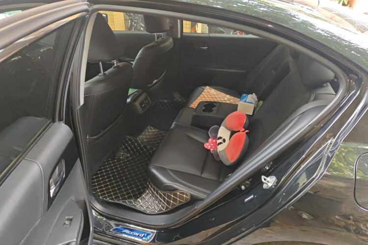 Used Honda Accord 2016 2.0L Elite Edition Left Rear Seat