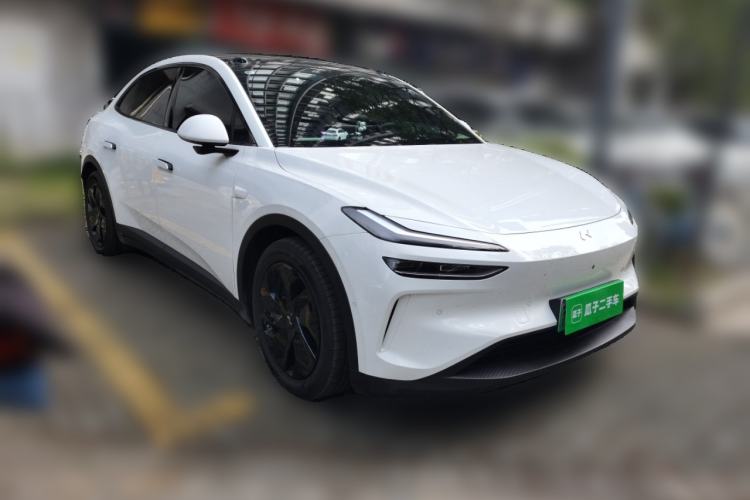 Used ONVO L60 2025 Model—60 kWh Rear-Wheel-Drive Version Front Right 45 Deg