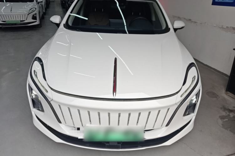 Used Hongqi E-QM5 2022 431 km Charge & Enjoy Edition Front