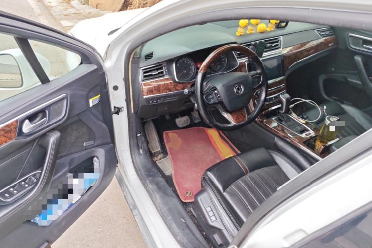 Used Dongfeng Aeolus A9 2016 1.8T Luxury Model
