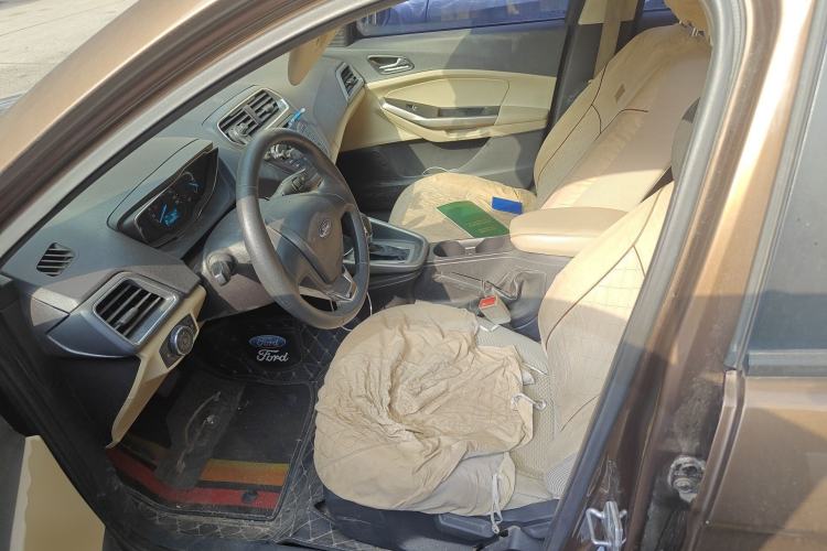 Used Ford Escort 2015 1.5L Automatic Comfort Edition
