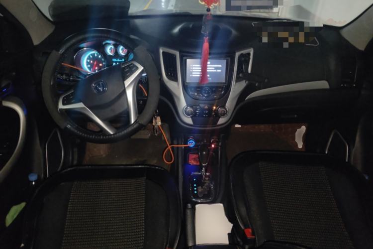 Used CHANGAN CS35 2015 1.6L Automatic Luxury Model China IV Standard
