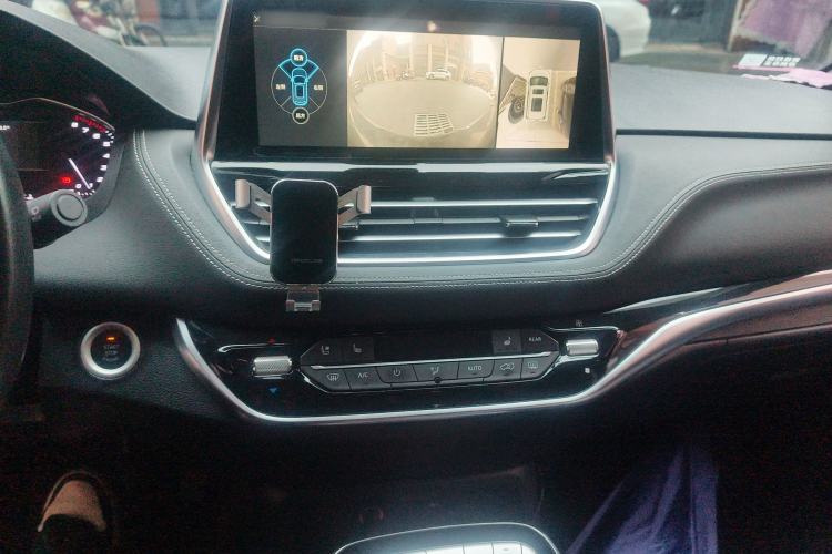 Used SAIC MAXUS G20 2021 PLUS 2.0T Gasoline Automatic Luxury Edition