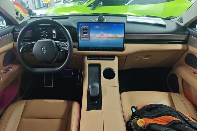 Used Hima AITO M5 2022 Extended-Range Four-Wheel Drive Performance Version Center Console