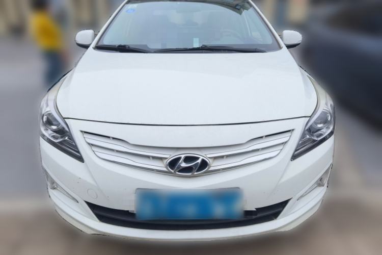 Used Hyundai Verna (older generation) 2016 1.4L Manual Flagship TOP Model
