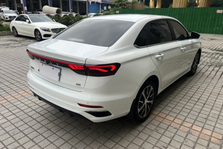 Used Geely Auto Emgrand 2022 4th Generation 1.5L CVT Flagship Model Exterior 5