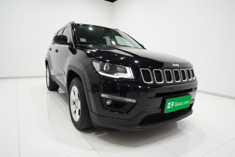 Used Jeep Compass 2017 200T Automatic Family Edition
