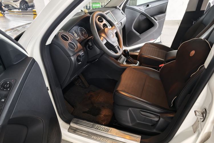 Used Volkswagen Tiguan 2016 300TSI Automatic Two-Wheel Drive Trend Edition Interior 5