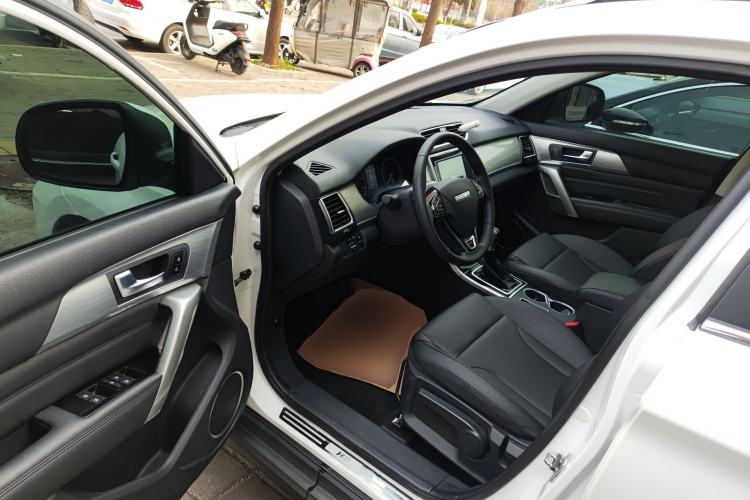 Used Haval H2 2017 Red-Label 1.5T Automatic Two-Wheel Drive Luxury Model