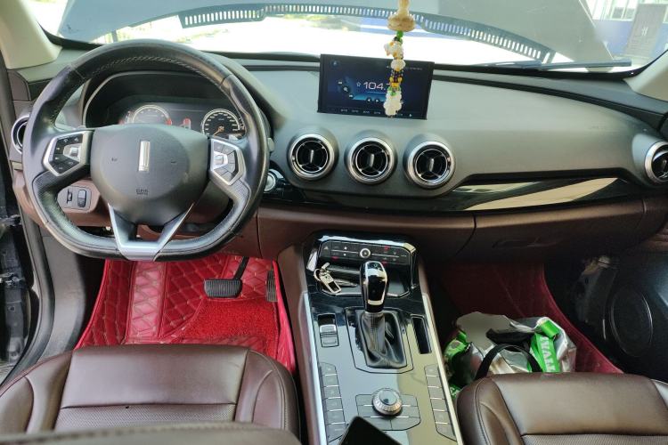 Used Wey VV7 2017 2.0T Ultra-Luxury Version Center Console