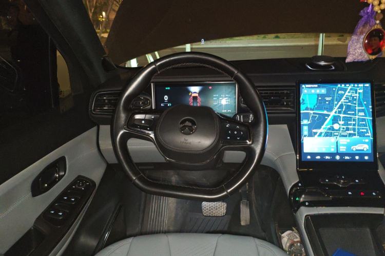 Used Nio ES8 2020 415 km Range 6-Seater Version