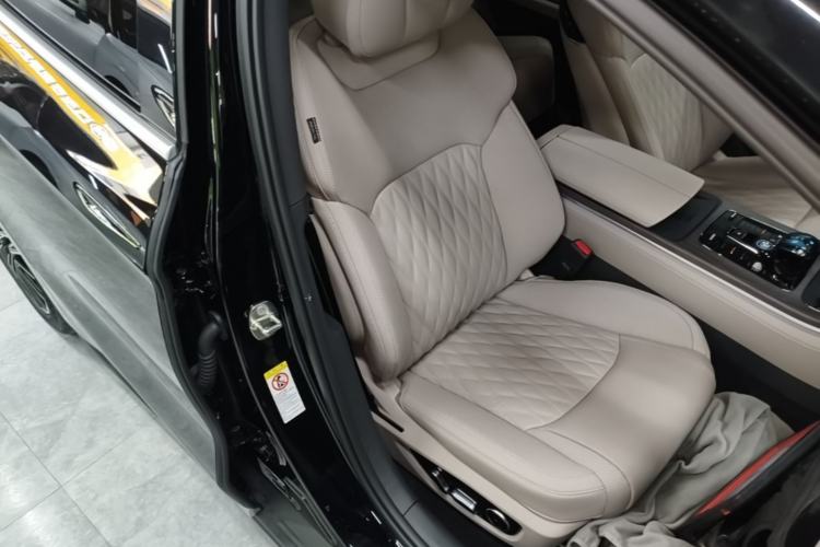 Used BYD Han 2025 DM-i Intelligent Driving Edition 125KM LiDAR Flagship Model Right Front Seat