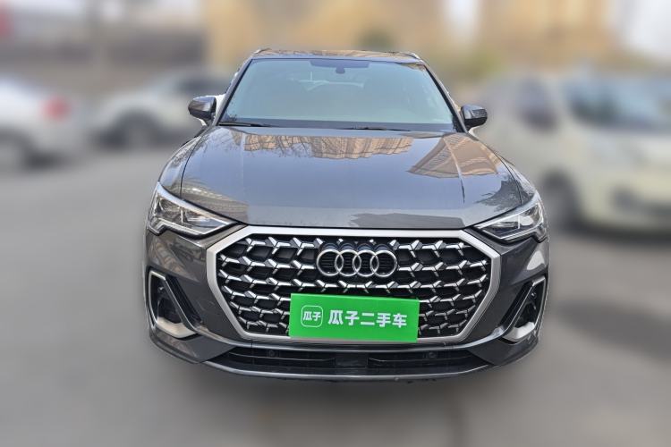 Used Audi Q3 2024 40 TFSI Fashion Dynamic Model