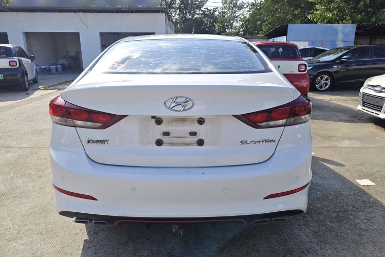 Used Hyundai Elantra (6th Generation / Lingdong) 2016 1.6L Manual ZhiXuan·Youth Edition
