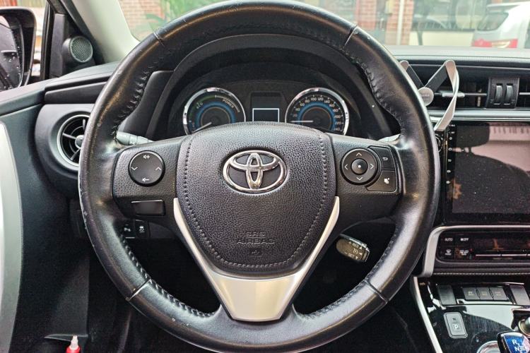 Used Toyota Corolla 2018 Dual-Engine 1.8L E-CVT Smart Edition