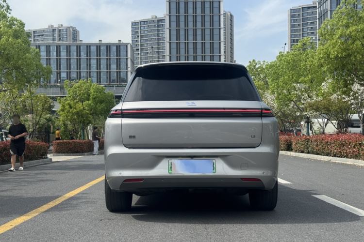 Used Li Auto L8 2023 Pro Model Exterior 2