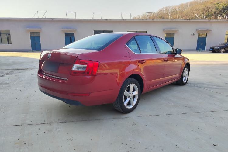 Used Skoda Octavia 2015 1.6L Automatic Yijun Edition
