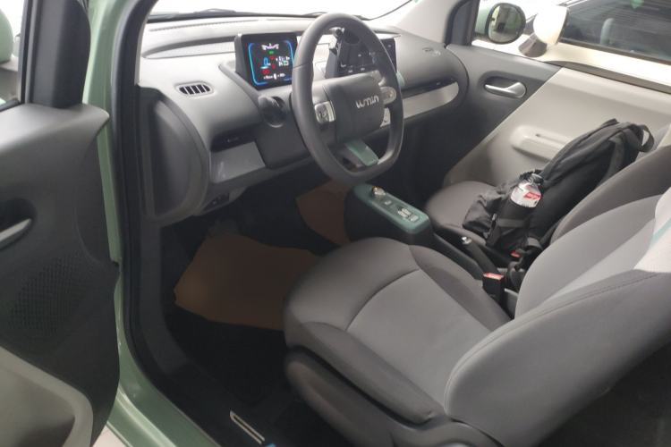 Used CHANGAN NEVO Lumin 2022 155 km – Refreshingly Sweet Edition Driver Seat