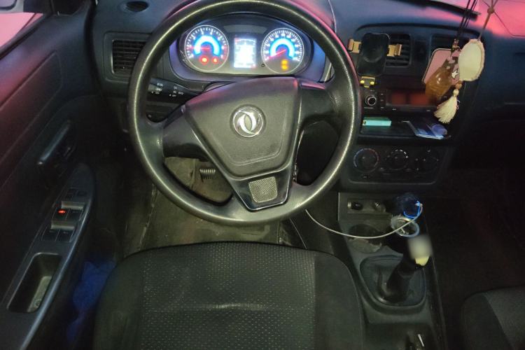 Used Dongfeng Fengon 330 2018 1.5L Manual Utility Version I DK15 Steering Wheel
