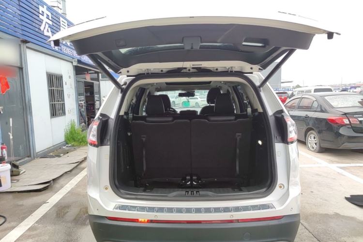 Used Ford Edge 2018 EcoBoost 245 Two-Wheel-Drive Titanium 7-Seater China VI Standard Trunk