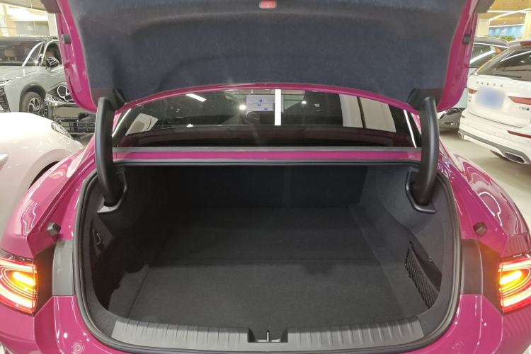 Used Xiaomi Auto SU7 2024 Rear-Drive Ultra-Long Range Advanced Pro-Level Intelligent Driving Version
