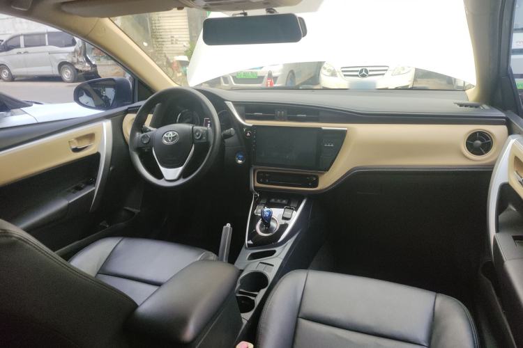 Used Toyota Levin 2017 Revised Dual-Engine 1.8H GS E-CVT Elite Sunroof Version China V Standard
