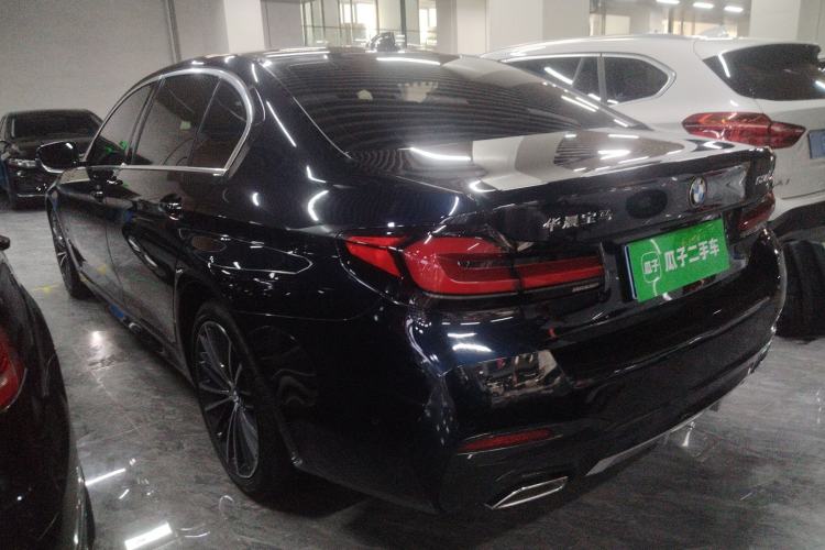 Used BMW 5 Series 2022 530Li Leading Model M Sport Package Exterior 2