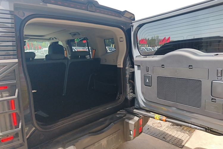 Used JETOUR Traveler 2023 2.0T All-Wheel-Drive CrossPRO
