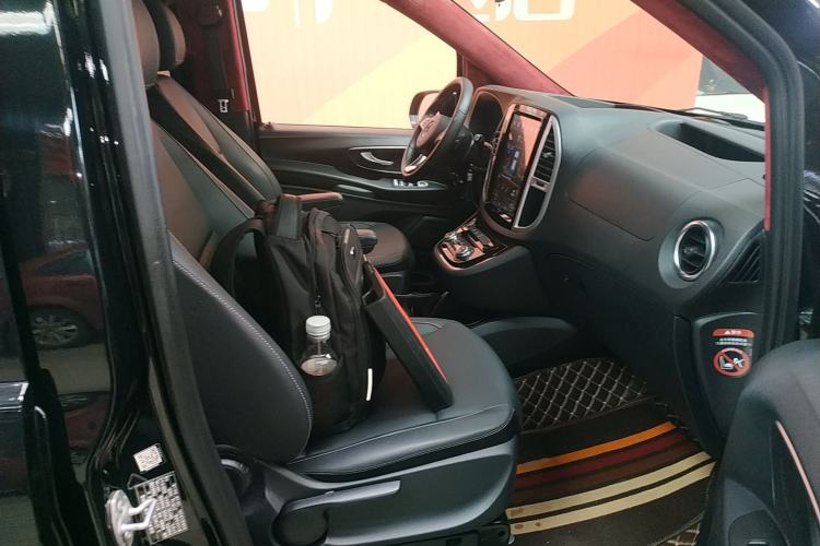 Used Mercedes-Benz Vito 2018 2.0T Business Version China VI Emission Standard