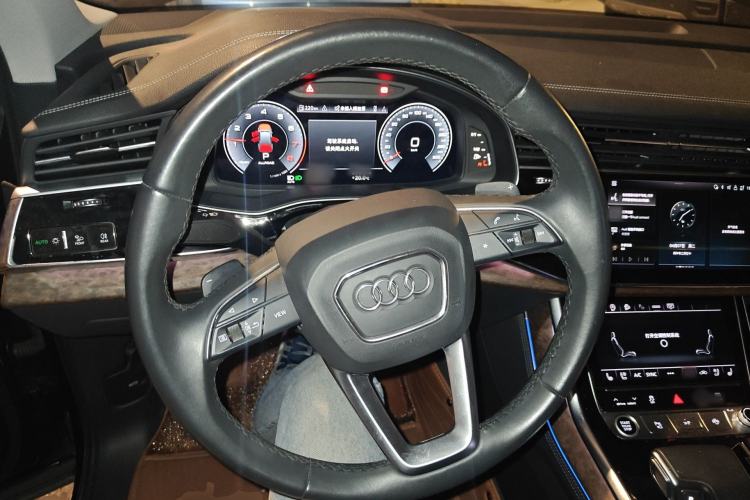 Used Audi Q7 2023 45 TFSI quattro S line Sport model