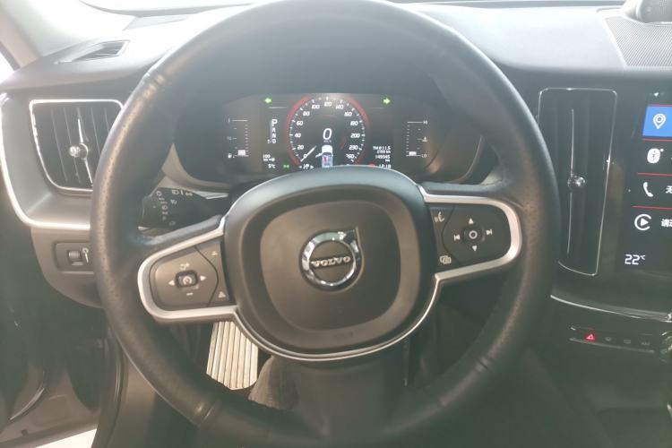 Used Volvo XC60 2019 T5 4x4 Smart Edition China V Standard