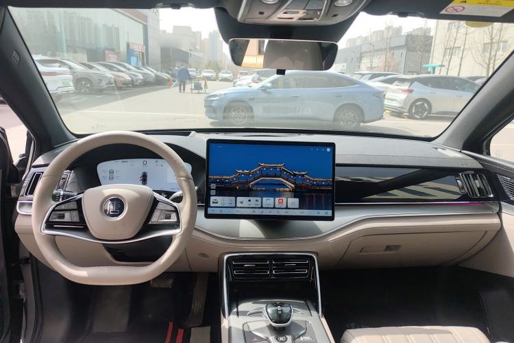 Used BYD Tang New Energy 2025 Intelligent Driving Version DM-i 115KM Flagship Edition Center Console