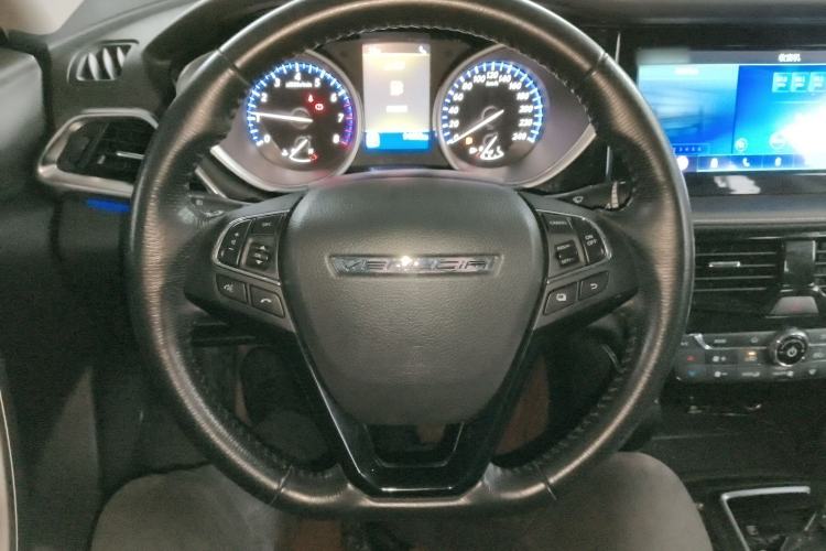 Used Venucia T90 2017 2.0L CVT Leading Edition