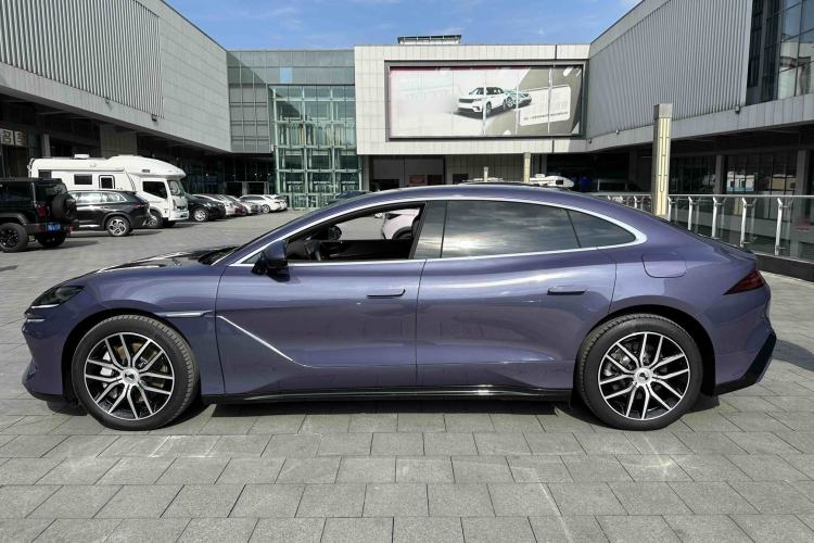 Used Denza Z9 2024 1100 km Four-Wheel Drive Max Version