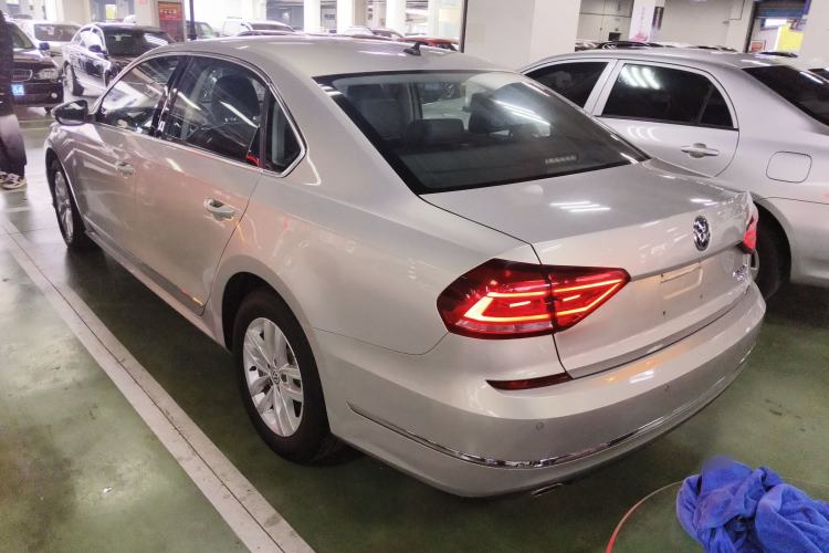 Used Volkswagen Passat 2016 330TSI DSG Luxury Edition Exterior 2