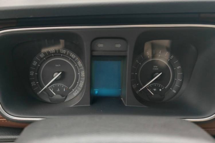 Used Buick GL8 2018 28T Luxury Model China VI Standard