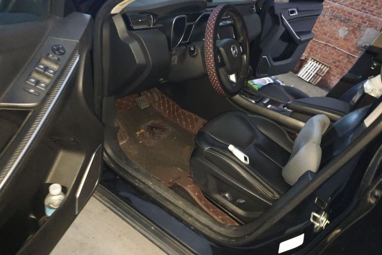 Used JMC Yusheng S330 2016 1.5L GTDi Automatic Two-Wheel Drive Flagship Edition Driver Seat